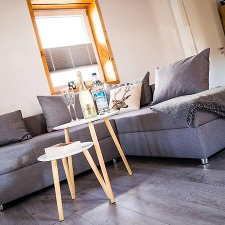 Neu Renoviertes Ferienhaus/Wohnunng Kleine Auszeit Sonnenbühl Dış mekan fotoğraf