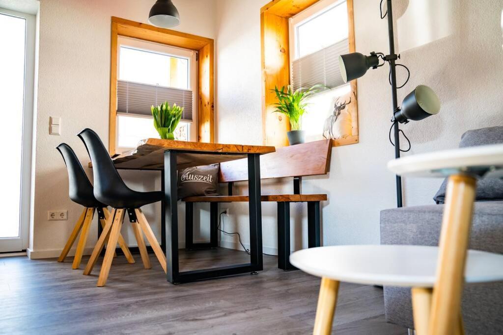 Neu Renoviertes Ferienhaus/Wohnunng Kleine Auszeit Sonnenbühl Dış mekan fotoğraf